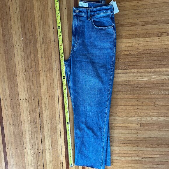 Ultra High Rise 90s Straight Jean - 30 short - Picture 7 of 15